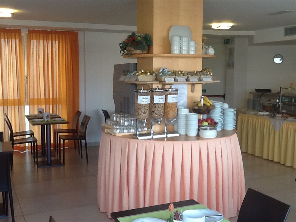 Hotel Pasha لينانو سابيادورو المظهر الخارجي الصورة